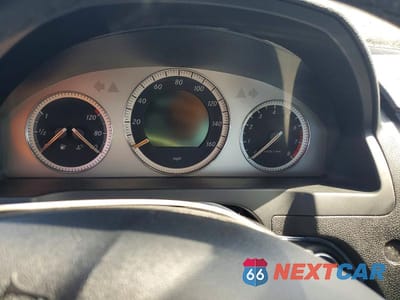 Zdjęcie 9 z 12 samochodu: 2008 MERCEDES-BENZ C 300 VIN:WDDGF54X78F047395 - miniatura
