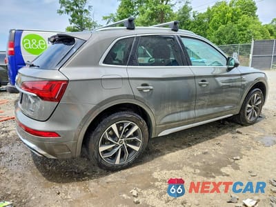Trzecie zdjęcie samochodu z tyłu: 2024 AUDI Q5 PREMIUM PLUS 45 VIN:WA1EAAFY9R2132403 - miniatura