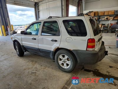 Drugie zdjęcie samochodu z przodu: 2005 FORD ESCAPE XLT VIN:1FMYU93195KA70507 - miniatura
