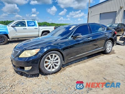 2010 LEXUS LS 460L JTHGL5EF7A5041096 - główne zdjęcie licytacji z USA - miniatura