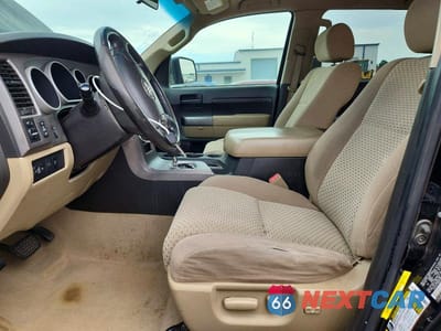Zdjęcie 7 z 12 samochodu: 2010 TOYOTA TUNDRA CREWMAX SR5 VIN:5TFEY5F1XAX077818 - miniatura