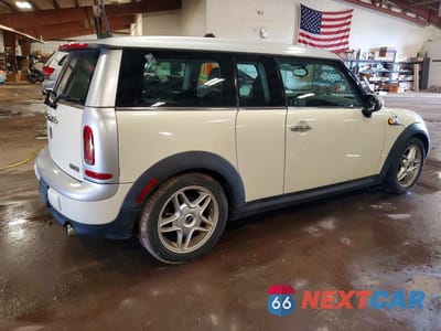 Trzecie zdjęcie samochodu z tyłu: 2010 MINI COOPER CLUBMAN VIN:WMWML3C53ATX36798 - miniatura