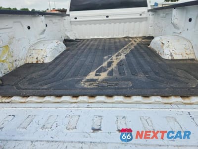 Zdjęcie 10 z 14 samochodu: 2020 CHEVROLET SILVERADO K2500 HEAVY DUTY VIN:1GC1YLE75LF297904 - miniatura
