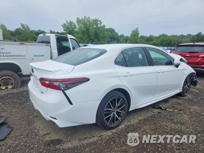 Trzecie zdjęcie samochodu z tyłu: 2024 TOYOTA CAMRY SE VIN:4T1G11AK6RU251608 - miniatura