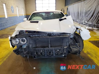 Piąte zdjęcie samochodu w środku: 2023 DODGE CHALLENGER SXT VIN:2C3CDZAG9PH562992 - miniatura