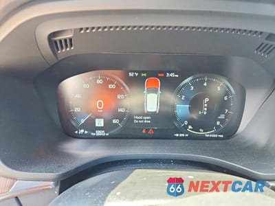 Zdjęcie 9 z 13 samochodu: 2020 VOLVO XC60 VIN:YV4102RL3L1411806 - miniatura