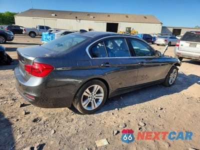Trzecie zdjęcie samochodu z tyłu: 2017 BMW 330 XI VIN:WBA8D9G58HNT90791 - miniatura