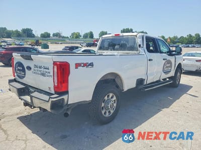 Trzecie zdjęcie samochodu z tyłu: 2024 FORD F250 SUPER DUTY VIN:1FT7W2BN7REC50689 - miniatura