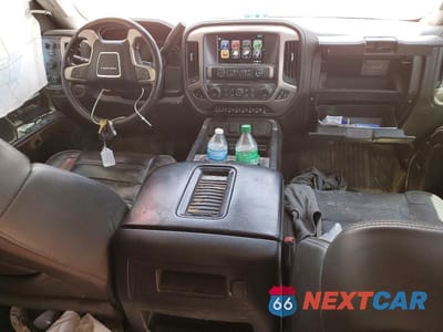 Zdjęcie 8 z 12 samochodu: 2019 GMC SIERRA K2500 DENALI VIN:1GT12SEY9KF273432 - miniatura
