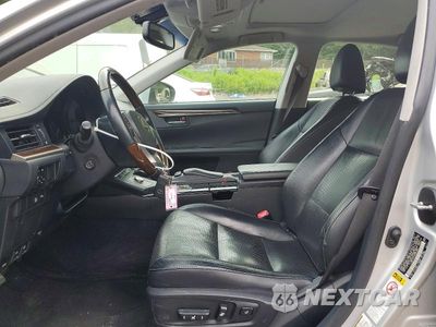 Zdjęcie 7 z 12 samochodu: 2013 LEXUS ES 350 VIN:JTHBK1GG1D2060485 - miniatura