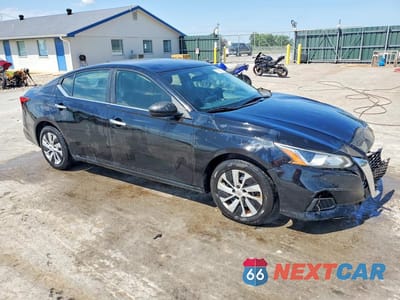 Czwarte zdjęcie samochodu z boku: 2020 NISSAN ALTIMA S VIN:1N4BL4BV2LC131469 - miniatura
