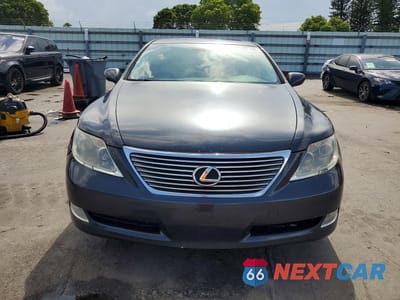 Piąte zdjęcie samochodu w środku: 2009 LEXUS LS 460 VIN:JTHBL46FX95086497 - miniatura
