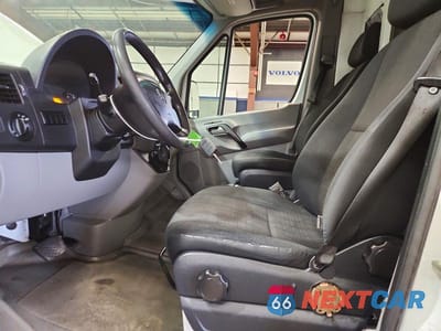 Zdjęcie 7 z 13 samochodu: 2016 MERCEDES-BENZ SPRINTER 2500 VIN:WD3PE8CD9GP184136 - miniatura
