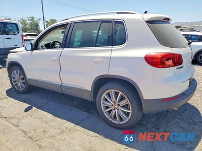 Drugie zdjęcie samochodu z przodu: 2012 VOLKSWAGEN TIGUAN S VIN:WVGAV7AX8CW530532 - miniatura