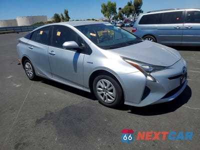 Czwarte zdjęcie samochodu z boku: 2016 TOYOTA PRIUS TWO VIN:JTDKBRFU8G3508016 - miniatura