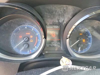 Zdjęcie 9 z 12 samochodu: 2015 TOYOTA COROLLA S PLUS VIN:5YFBURHE5FP219892 - miniatura