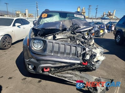 Piąte zdjęcie samochodu w środku: 2021 JEEP RENEGADE TRAILHAWK VIN:ZACNJDC1XMPM24538 - miniatura
