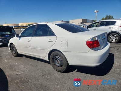 Drugie zdjęcie samochodu z przodu: 2005 TOYOTA CAMRY LE VIN:4T1BE32K25U541461 - miniatura