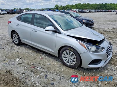 Czwarte zdjęcie samochodu z boku: 2021 HYUNDAI ACCENT SE VIN:3KPC24A65ME151298 - miniatura