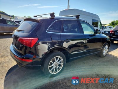 Trzecie zdjęcie samochodu z tyłu: 2010 AUDI Q5 PREMIUM VIN:WA1CKAFP3AA077792 - miniatura