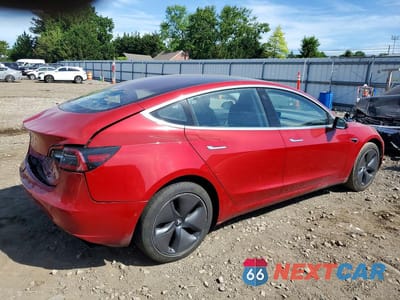 Trzecie zdjęcie samochodu z tyłu: 2018 TESLA MODEL 3 VIN:5YJ3E1EA8JF004211 - miniatura