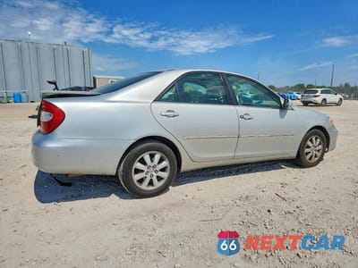 Trzecie zdjęcie samochodu z tyłu: 2003 TOYOTA CAMRY XLE VIN:4T1BE32K33U780269 - miniatura