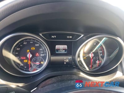 Zdjęcie 9 z 13 samochodu: 2018 MERCEDES-BENZ GLA 250 4MATIC VIN:WDCTG4GB4JJ373720 - miniatura