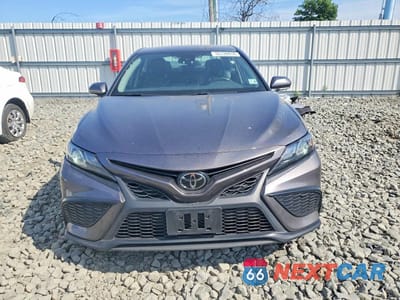 Piąte zdjęcie samochodu w środku: 2024 TOYOTA CAMRY SE VIN:4T1G11BK2RU115166 - miniatura