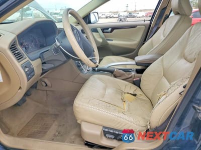 Zdjęcie 7 z 13 samochodu: 2002 VOLVO V70 XC VIN:YV1SZ58D321080095 - miniatura