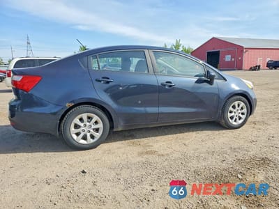 Trzecie zdjęcie samochodu z tyłu: 2015 KIA RIO LX VIN:KNADM4A32F6517647 - miniatura