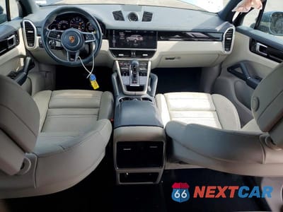Zdjęcie 8 z 12 samochodu: 2019 PORSCHE CAYENNE VIN:WP1AA2AYXKDA10272 - miniatura