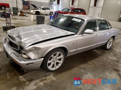 2000 JAGUAR XJR SAJDA15B8YMF03038 - główne zdjęcie licytacji z USA - miniatura