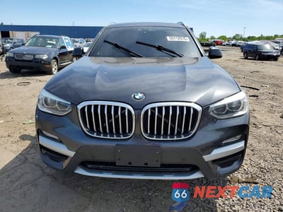 Piąte zdjęcie samochodu w środku: 2018 BMW X3 XDRIVE30I VIN:5UXTR9C50JLC79112 - miniatura