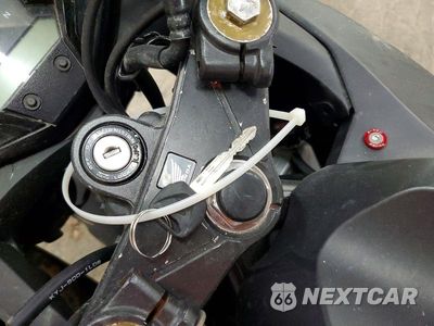 Zdjęcie 8 z 9 samochodu: 2022 HONDA CBR300 R VIN:MLHNC5108N5800013 - miniatura