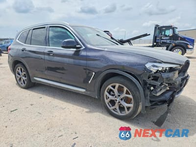 Czwarte zdjęcie samochodu z boku: 2020 BMW X3 SDRIVE30I VIN:5UXTY3C04L9D63079 - miniatura