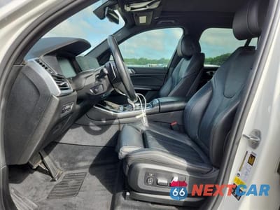 Zdjęcie 7 z 13 samochodu: 2019 BMW X5 XDRIVE40I VIN:5UXCR6C57KLL06657 - miniatura