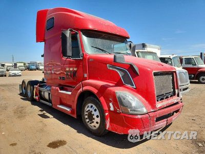 2017 VOLVO VNL TRUCK CAB AND CHASSIS 4V4N99EG1HN980556 - główne zdjęcie licytacji z USA - miniatura