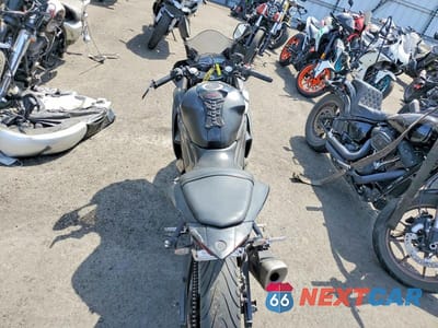 Zdjęcie 6 z 9 samochodu: 2017 YAMAHA YZFR3 VIN:MH3RH06Y0HK015452 - miniatura