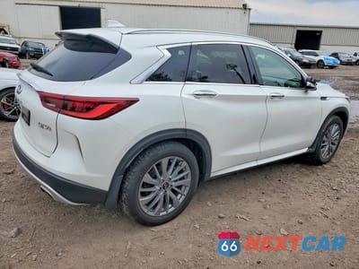 Trzecie zdjęcie samochodu z tyłu: 2025 INFINITI QX50 LUXE VIN:3PCAJ5BB4SF108204 - miniatura