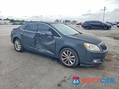 Czwarte zdjęcie samochodu z boku: 2014 BUICK VERANO VIN:1G4PP5SKXE4233045 - miniatura