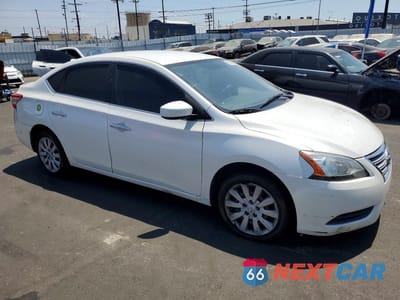 Czwarte zdjęcie samochodu z boku: 2014 NISSAN SENTRA SV VIN:3N1AB7AP3EL648187 - miniatura