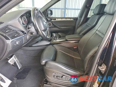 Zdjęcie 7 z 12 samochodu: 2012 BMW X5 M VIN:5YMGY0C54CLK27359 - miniatura