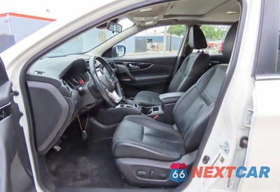 Zdjęcie 9 z 10 samochodu: 2017 NISSAN ROGUE SPORT SL VIN:JN1BJ1CR2HW100263 - miniatura