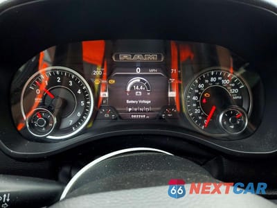 Zdjęcie 9 z 12 samochodu: 2020 RAM 1500 LARAMIE VIN:1C6RREJT7LN390564 - miniatura