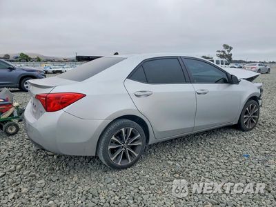 Trzecie zdjęcie samochodu z tyłu: 2017 TOYOTA COROLLA SE VIN:5YFBURHE0HP649932 - miniatura