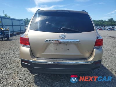 Zdjęcie 6 z 13 samochodu: 2013 TOYOTA HIGHLANDER SE VIN:5TDBK3EH1DS275477 - miniatura