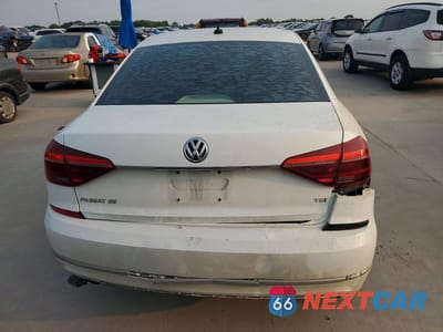 Zdjęcie 6 z 12 samochodu: 2018 VOLKSWAGEN PASSAT SE VIN:1VWBA7A33JC002703 - miniatura