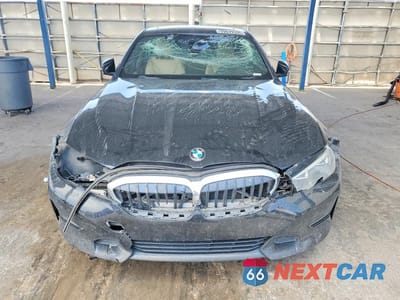 Piąte zdjęcie samochodu w środku: 2022 BMW 330XI VIN:3MW5R7J01N8C61506 - miniatura