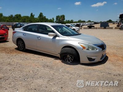 Czwarte zdjęcie samochodu z boku: 2015 NISSAN ALTIMA VIN:1N4AL3AP7FC473495 - miniatura