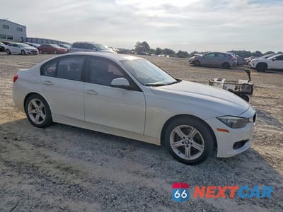 Czwarte zdjęcie samochodu z boku: 2013 BMW 328 I VIN:WBA3A5C57DF359389 - miniatura